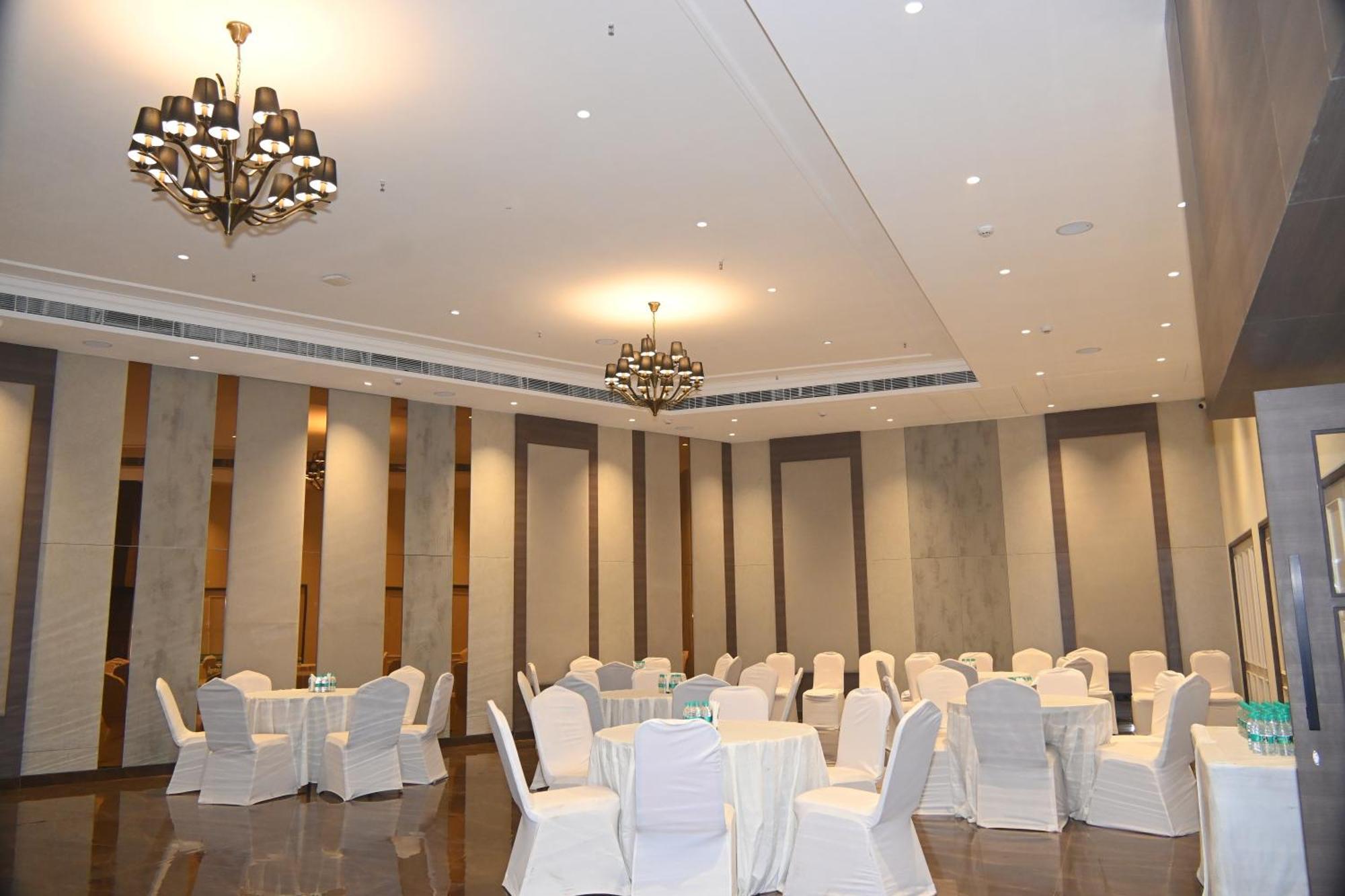 Hotel Bagla Atithi Banaras バラナシ エクステリア 写真